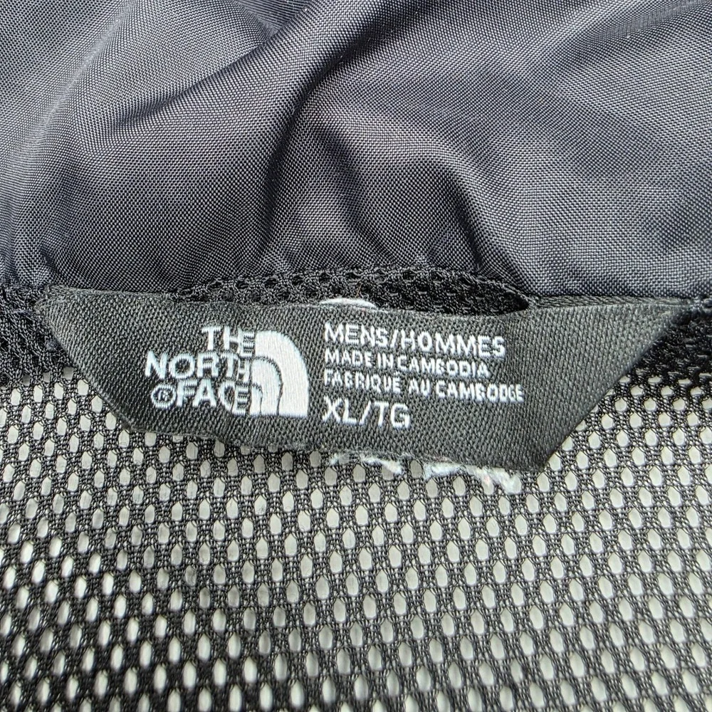 The North Face DryVent Mens XL Black Hooded Rain Jacket Windbreaker Flaws
